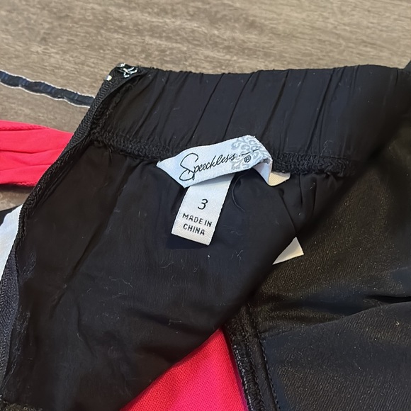 Speechless - Strapless Black / Hot Pink Floral Dress- Has Pockets and Bow Back - Picture 5 of 6